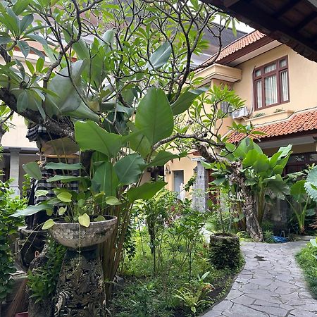Villa Bunga Hotel Seminyak  Exterior photo