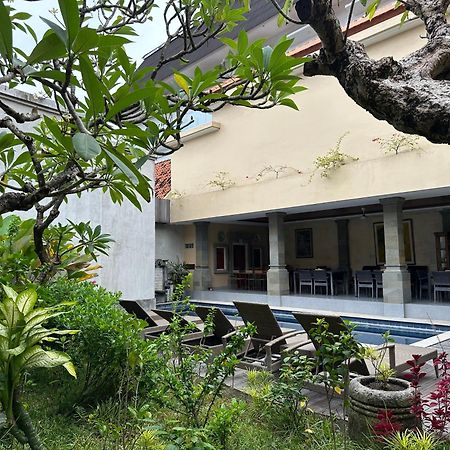 Villa Bunga Hotel Seminyak  Exterior photo