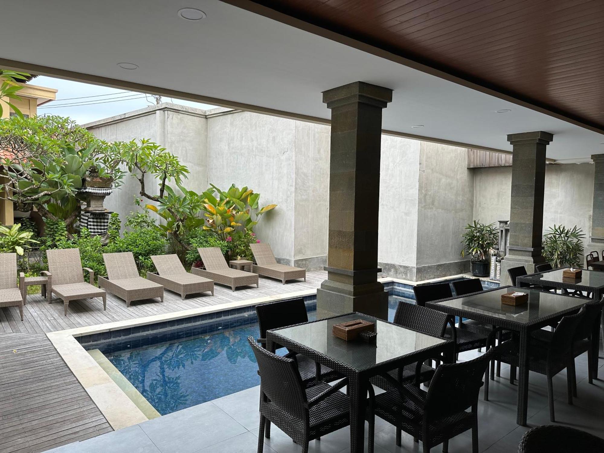 Villa Bunga Hotel Seminyak  Exterior photo