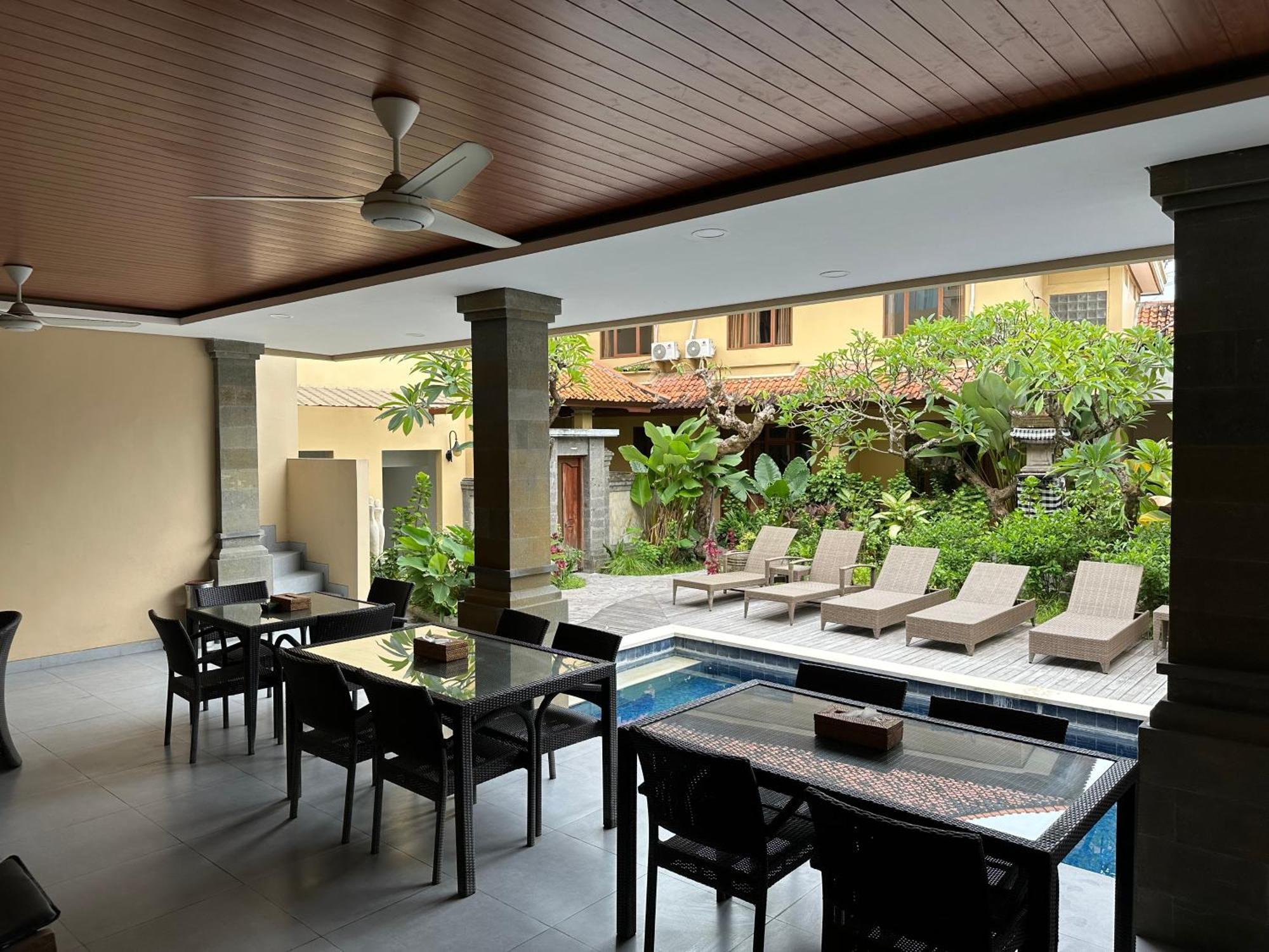 Villa Bunga Hotel Seminyak  Exterior photo