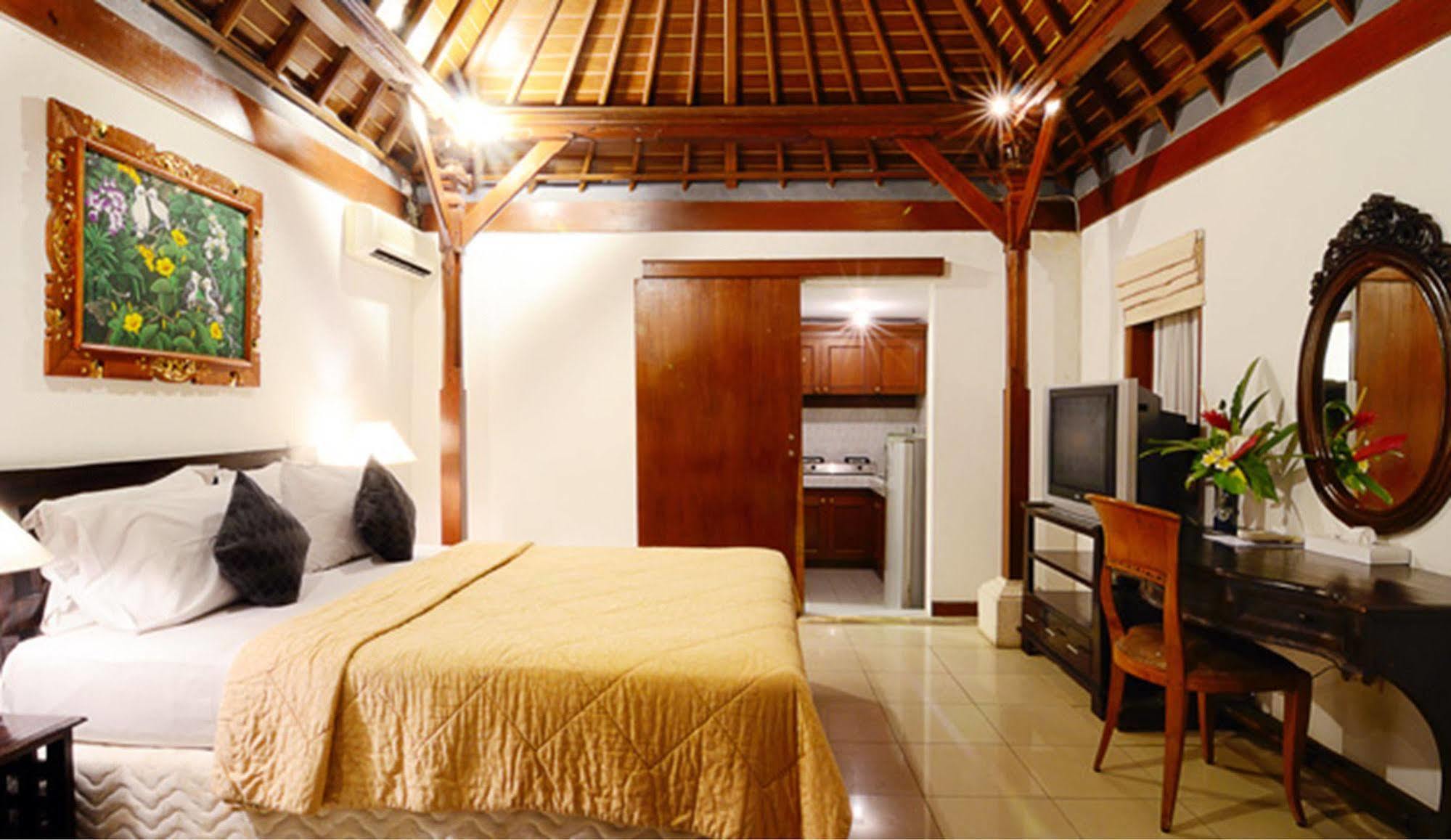 Villa Bunga Hotel Seminyak  Exterior photo